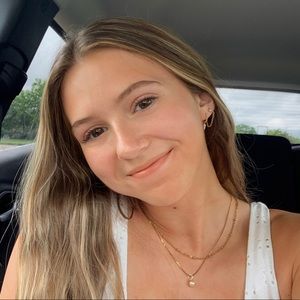 Meet your Posher, Paige